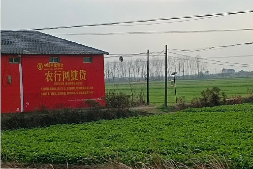 连江县如何防止墙体广告褪色呢？